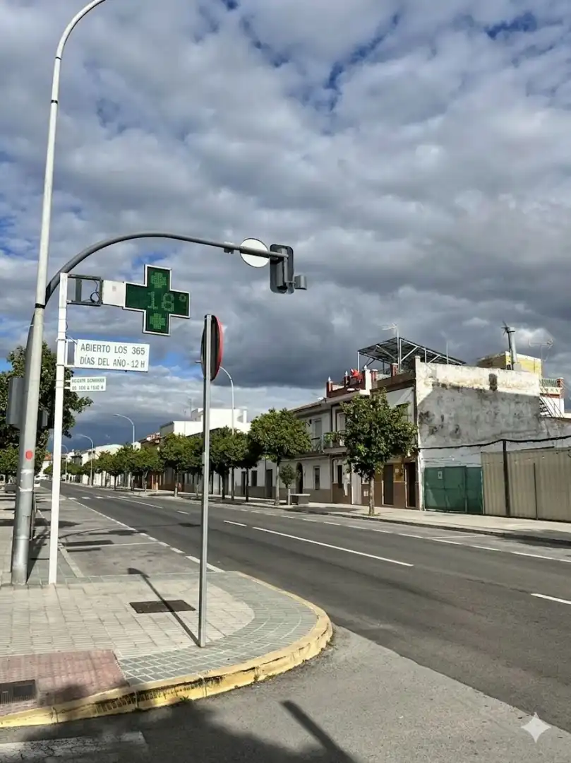 Piso en venta en Calle 28 de Febrero, 28, Avenida Juan Diego