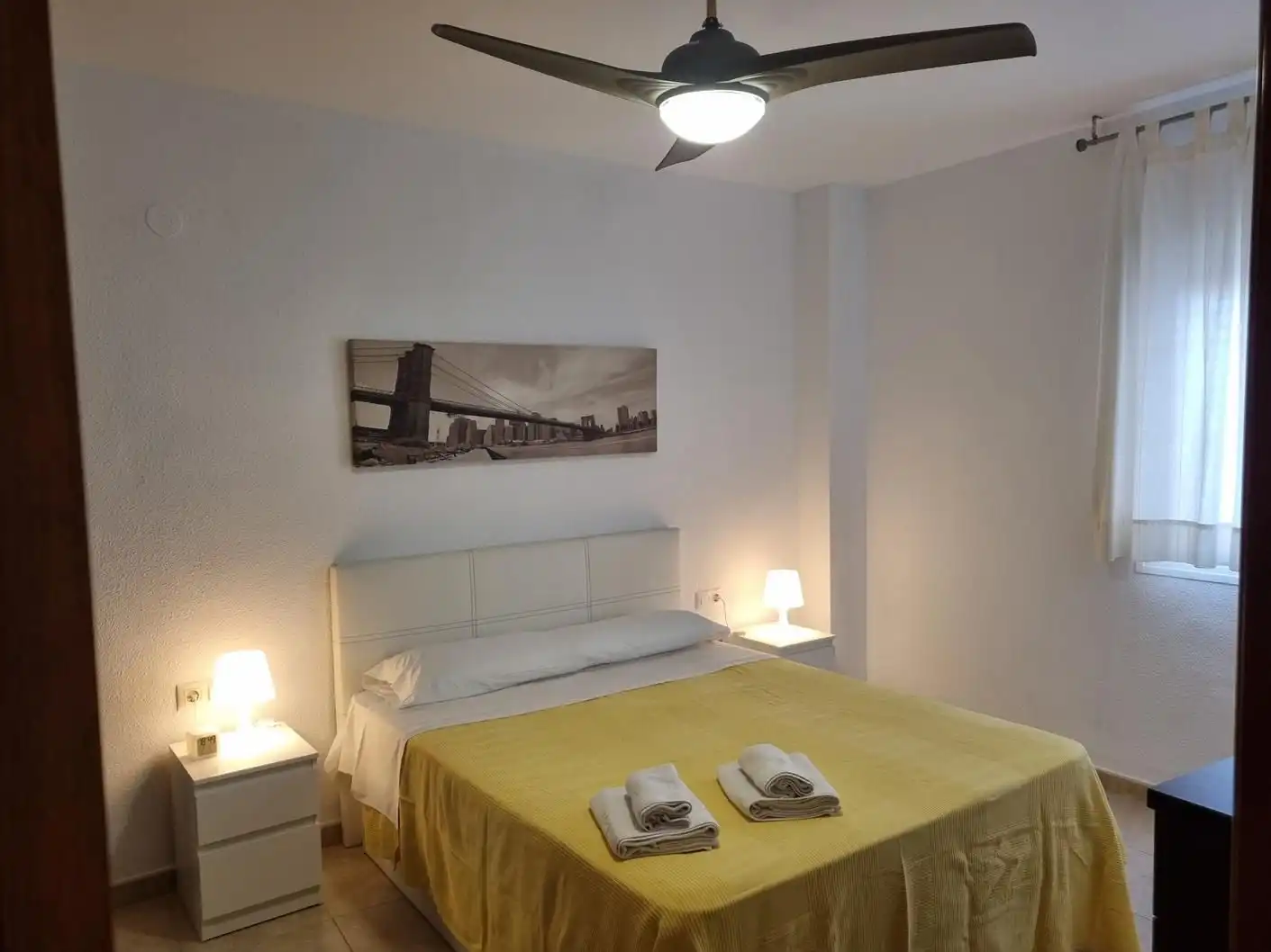Habitación de Apartamento de alquiler en Torrox con Aire acondicionado, Calefacción y Amueblado
