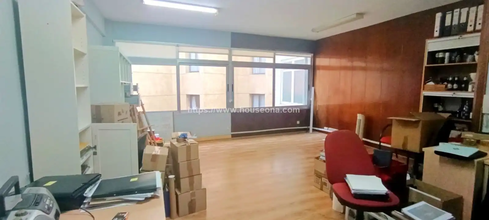 Büro mit Aufzug zum Verkauf in LEDESMA