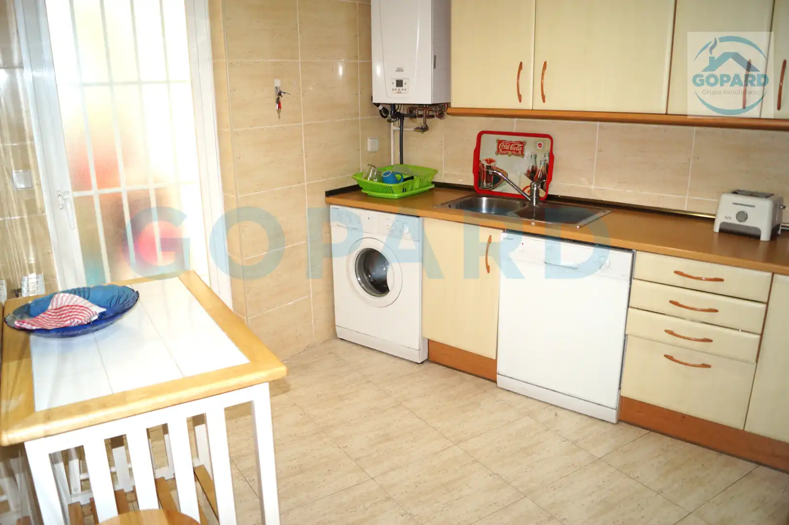Cocina de Piso en venta en Villanueva de la Cañada con Calefacción, Trastero y Amueblado
