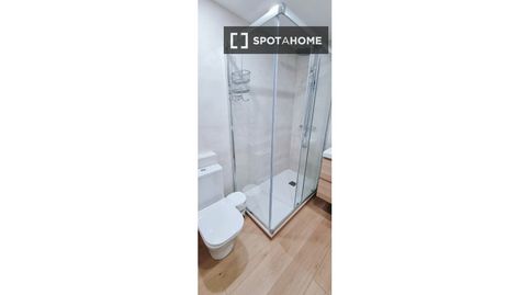 Foto 4 von Wohnung zur Miete in Barrio del Centro, Alicante / Alacant