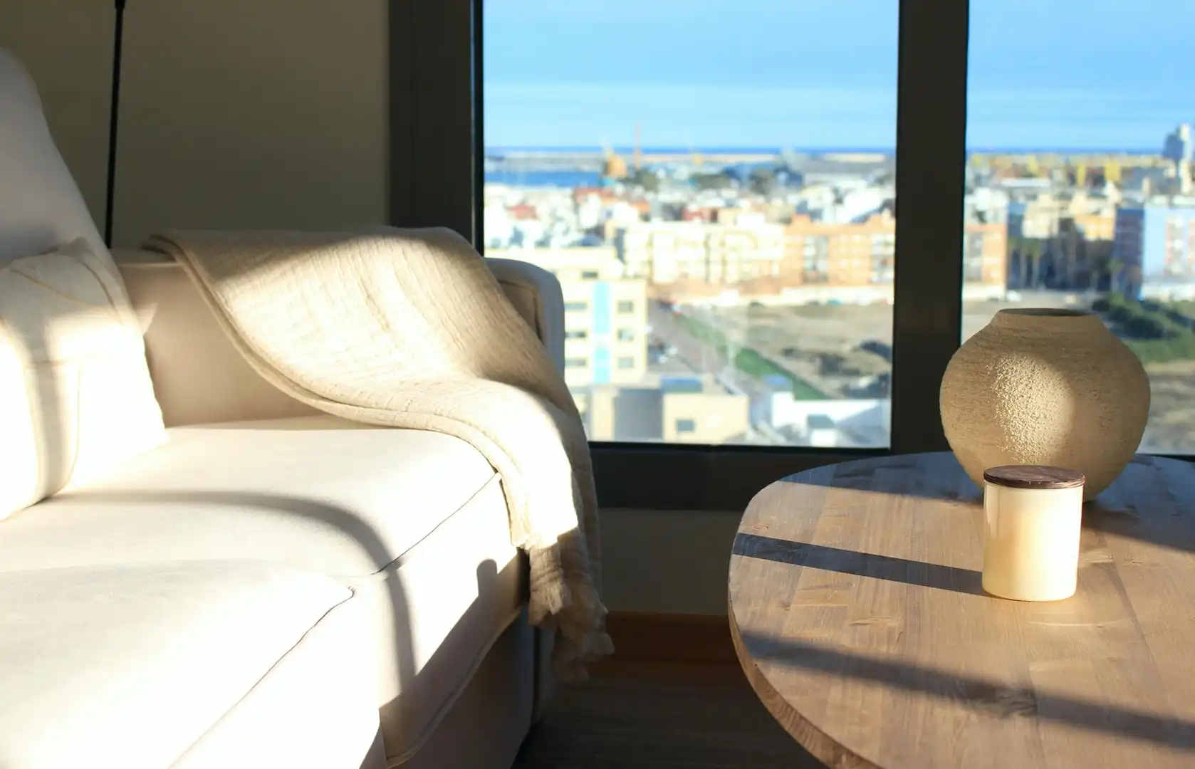 Schlafzimmer von Wohnung zur Miete in Valencia mit Klimaanlage, Heizung und Möbliert