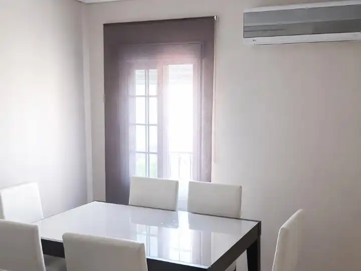Comedor de Piso en venta en  Sevilla Capital con Aire acondicionado, Terraza y Balcón