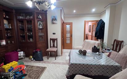 Living room of Flat for sale in Torredonjimeno  with Air Conditioner and Balcony