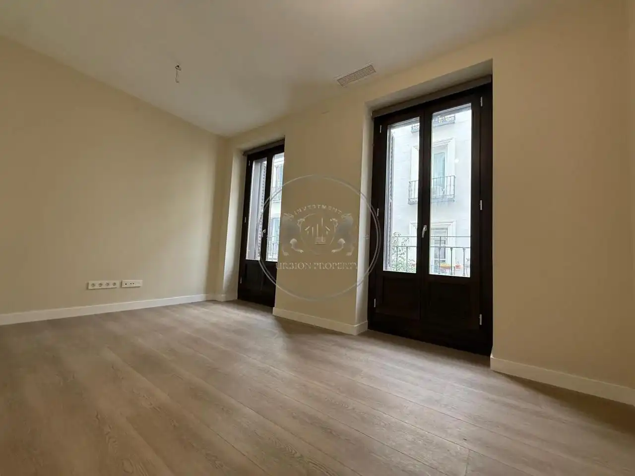 Exterior view of Flat for sale in  Madrid Capital  with Air Conditioner