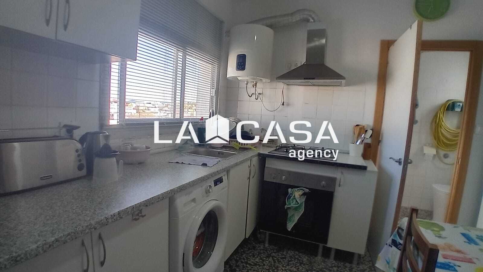 Cuina de Pis en venda en Algeciras amb Terrassa