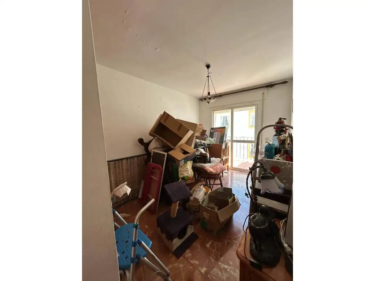 Schlafzimmer von Einfamilien-Reihenhaus zum Verkauf in Estepona mit Klimaanlage und Terrasse