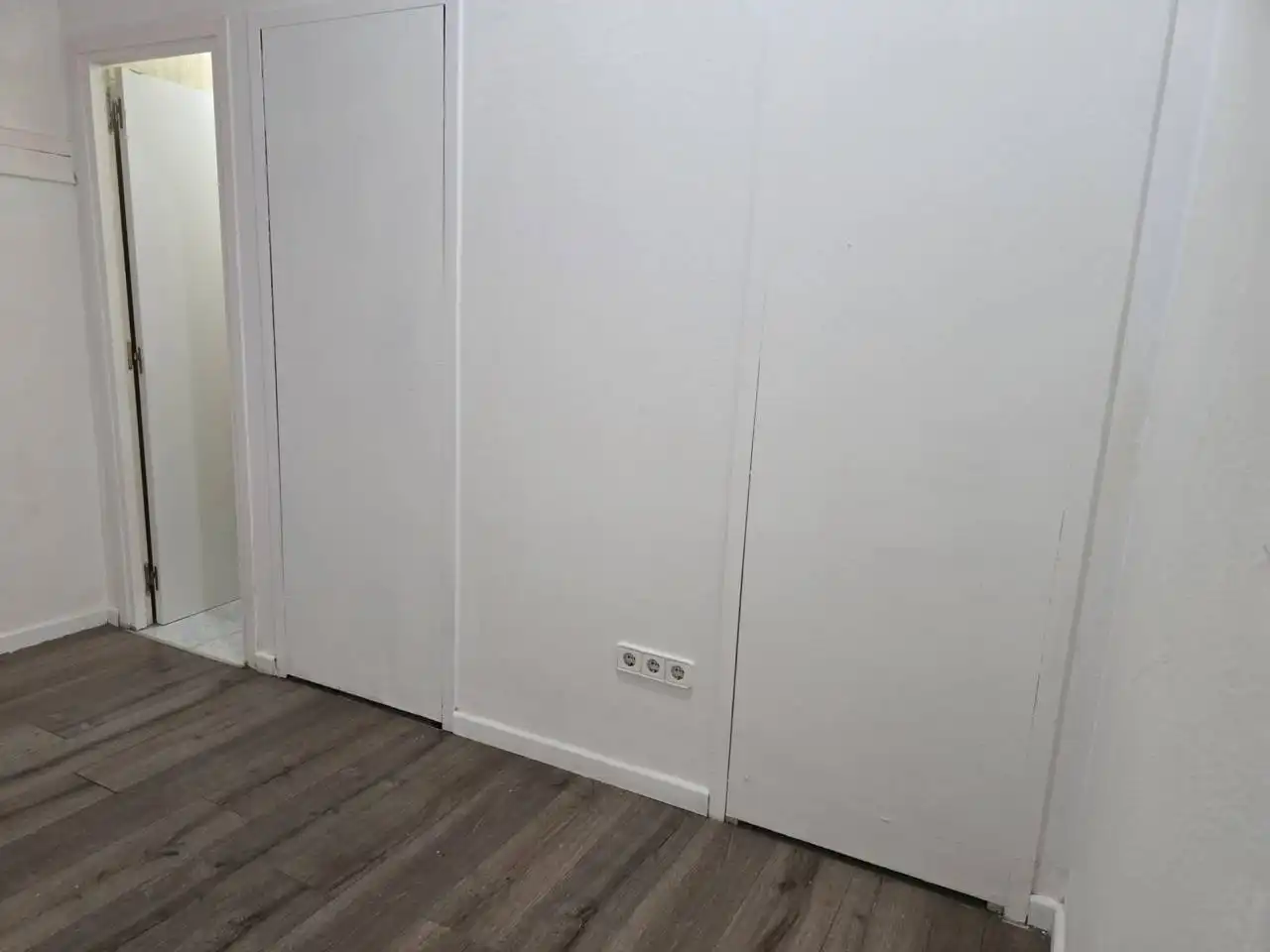 Gewerbefläche zur Miete in Plaza Clavé, imagen 4
