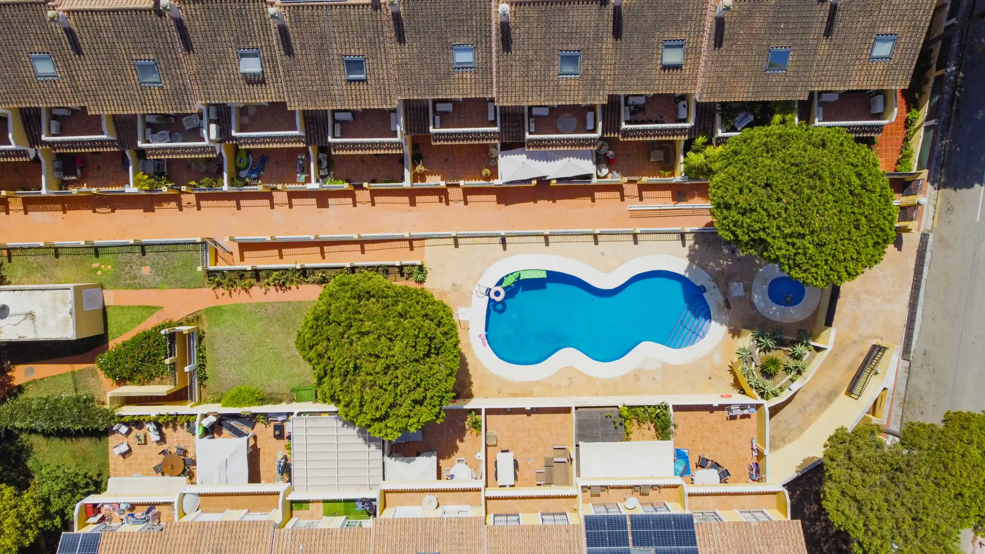 Detached homes for sale in Calahonda