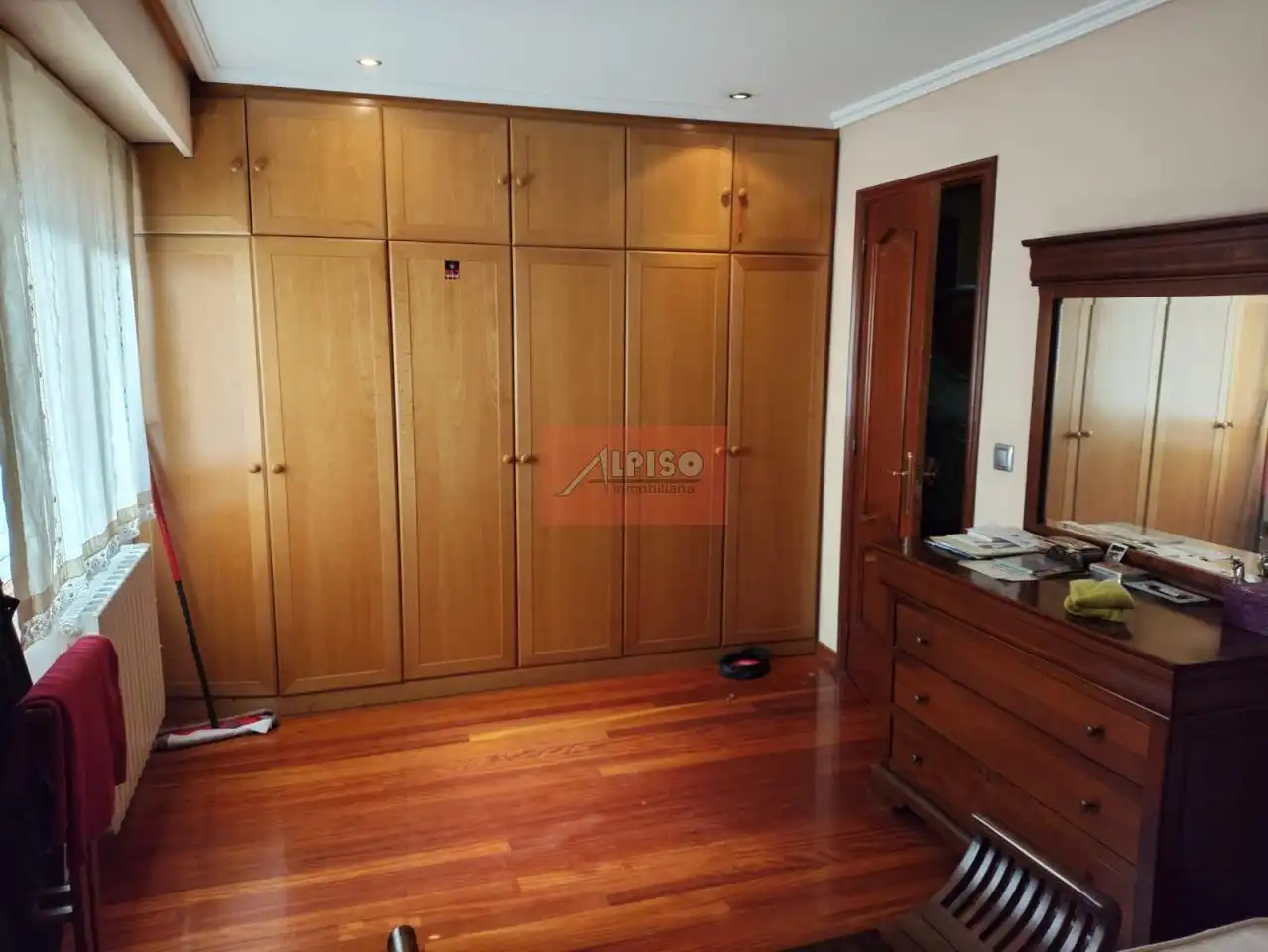 Bedroom of Duplexes for rent in Ourense Capital   with Heating, Parquet flooring and Furnished