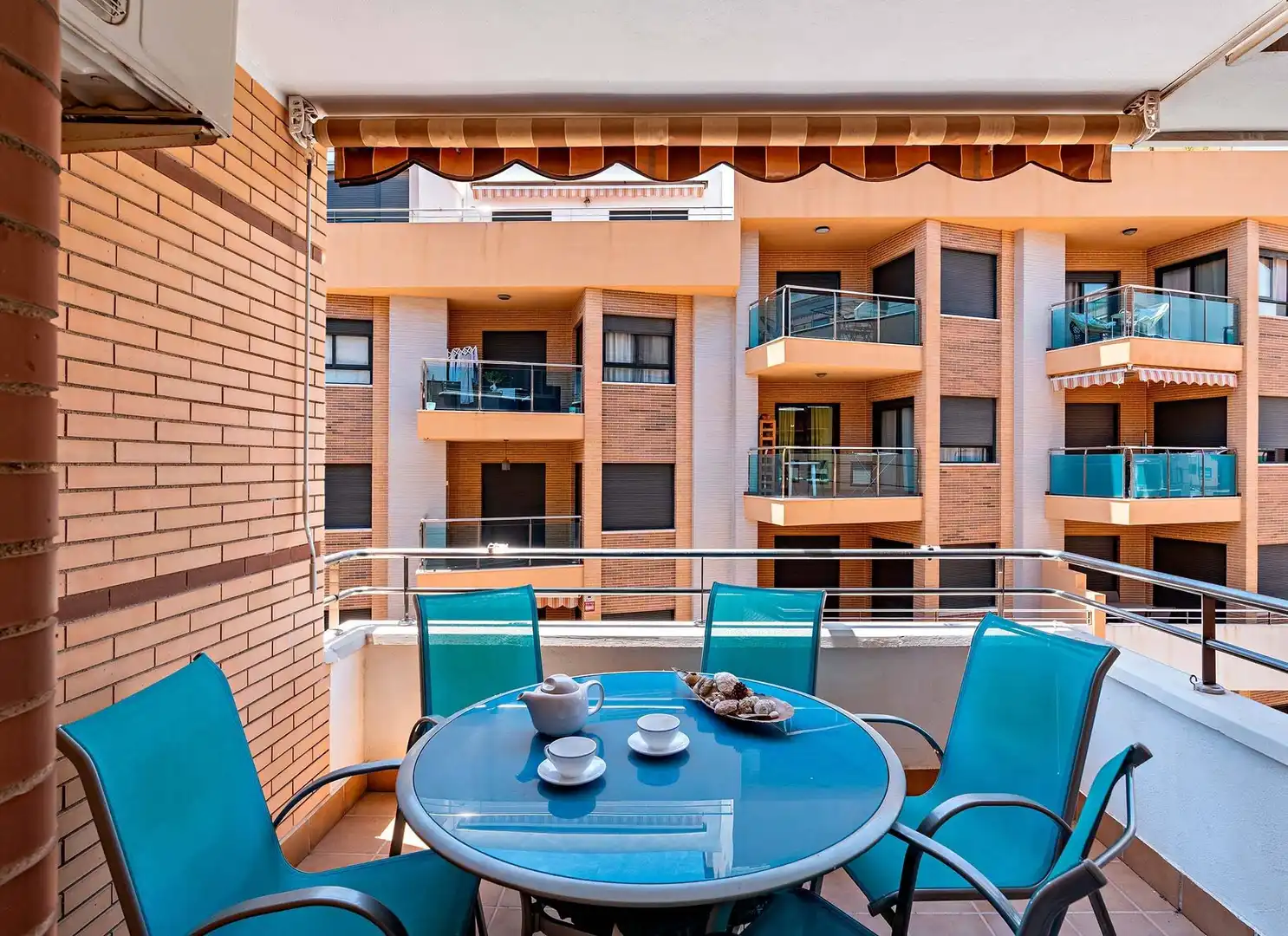 Terrace of Flat for rent in Roquetas de Mar  with Air Conditioner, Heating and Private garden