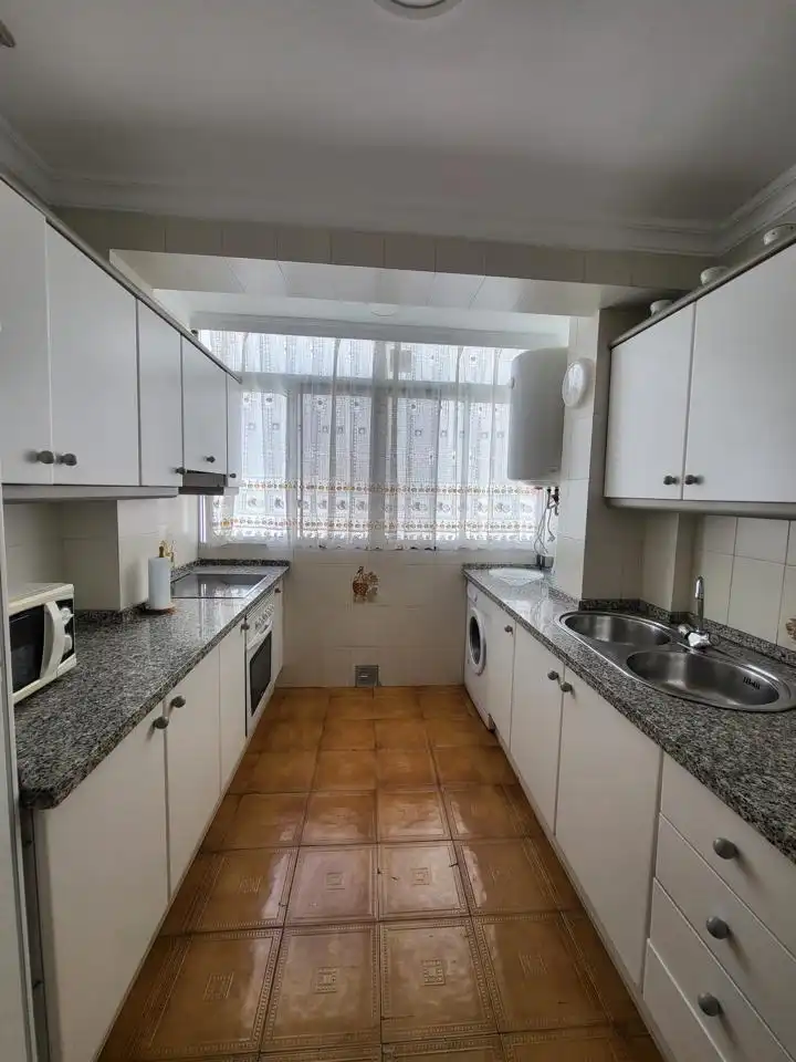 Kitchen of Flat for rent in Carretera de Cádiz