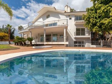 Maison à vendre à calle Los Almendro, Urb Torrecilla y Estoril