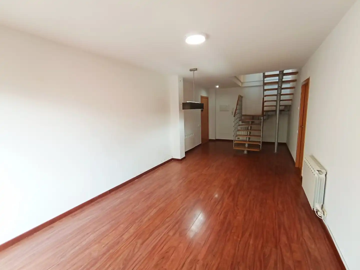 Maisonette zur Miete in Terrassa mit Klimaanlage, Heizung und Terrasse