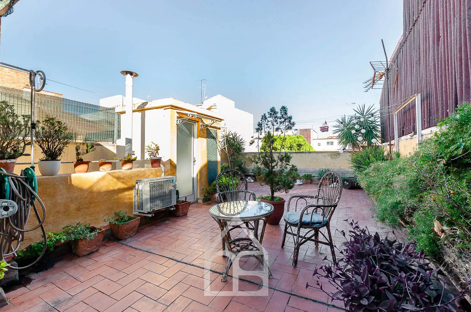 Adosado con terraza en venta en Carrer de Josep Torras i Bages