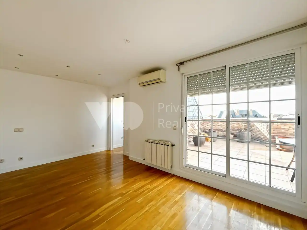 Sala d'estar de Dúplex de lloguer en Majadahonda amb Aire condicionat, Calefacció i Terrassa