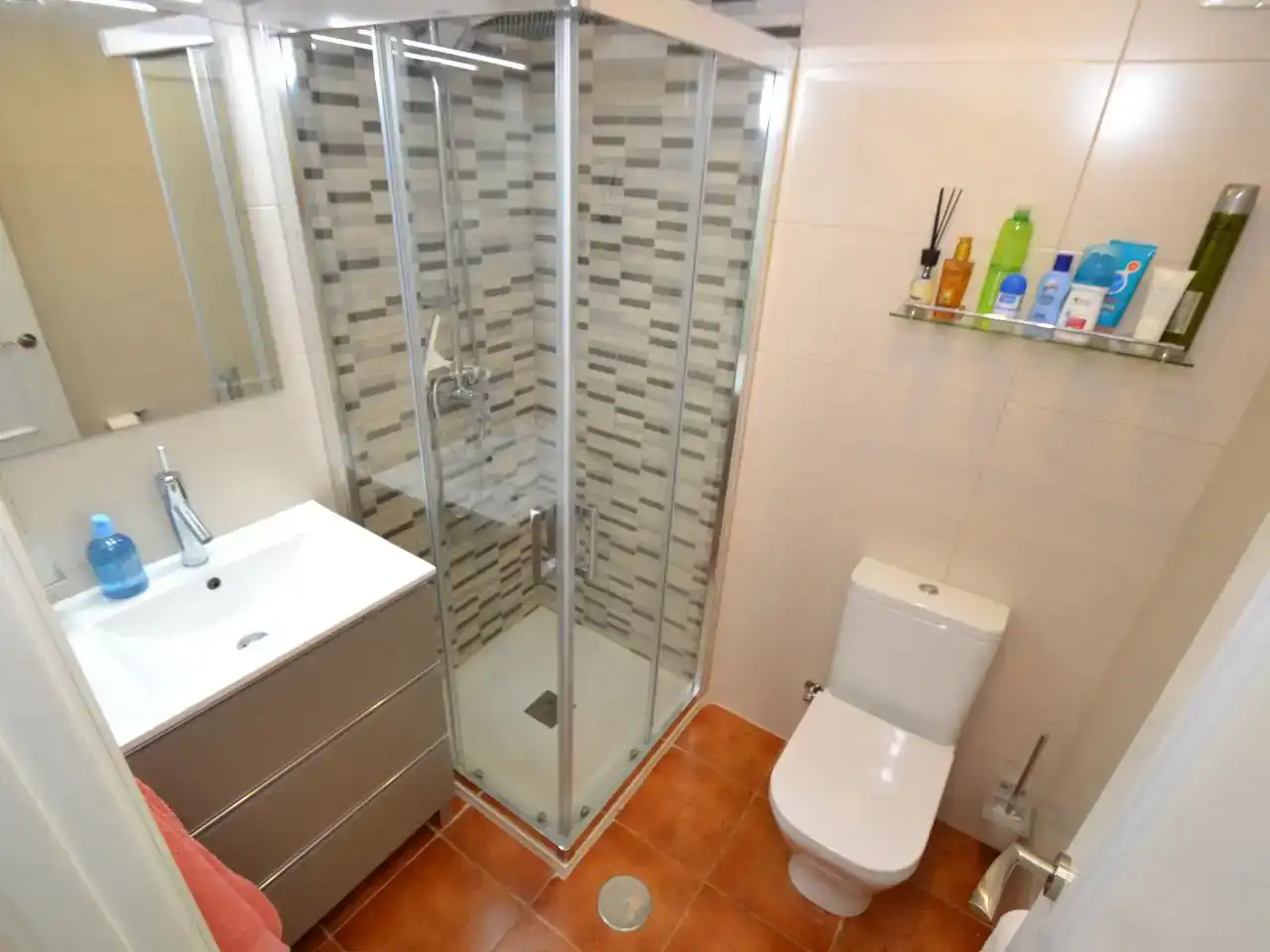 Baño de Piso en venta en Torremolinos con Aire acondicionado, Piscina y Balcón