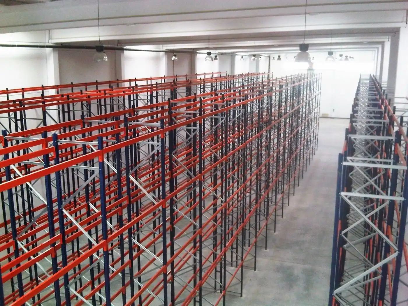 Nau industrial de lloguer a Carrer de la Física 2, imagen 15