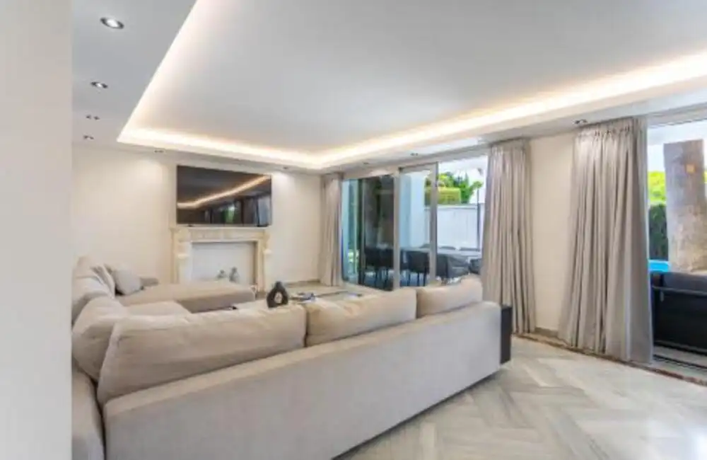 Living room of Houses for rent in Marbella  with Air Conditioner, Private garden and Terrace