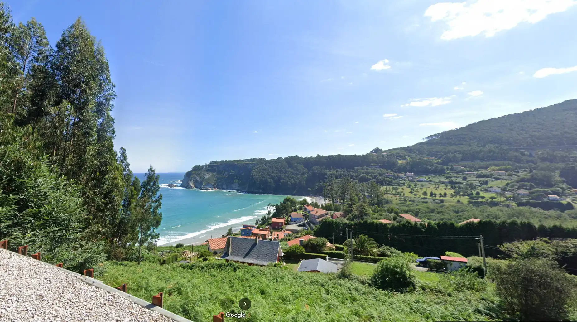 Vista exterior de Casa o xalet en venda en Cudillero amb Aire condicionat, Calefacció i Jardí privat