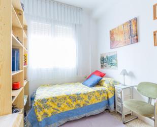 Dormitori de Apartament per a compartir en  Barcelona Capital amb Forn, Rentadora i Microones