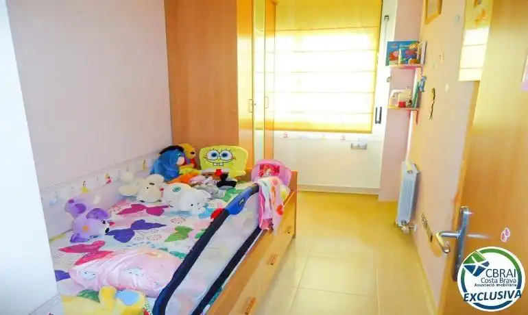 Schlafzimmer von Wohnungen zum Verkauf in Figueres mit Heizung