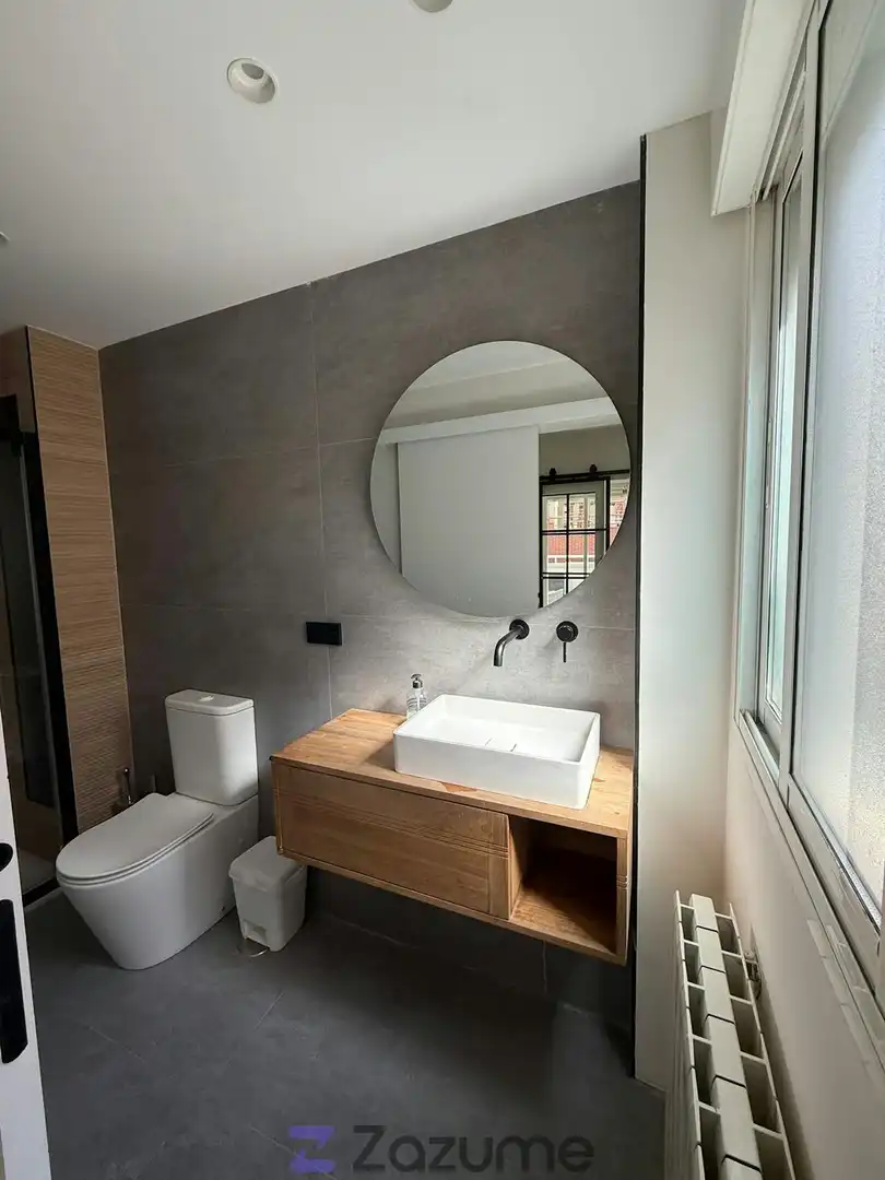 Bathroom of Attic for rent in Madrid  with Heating, Parquet flooring and Terrace