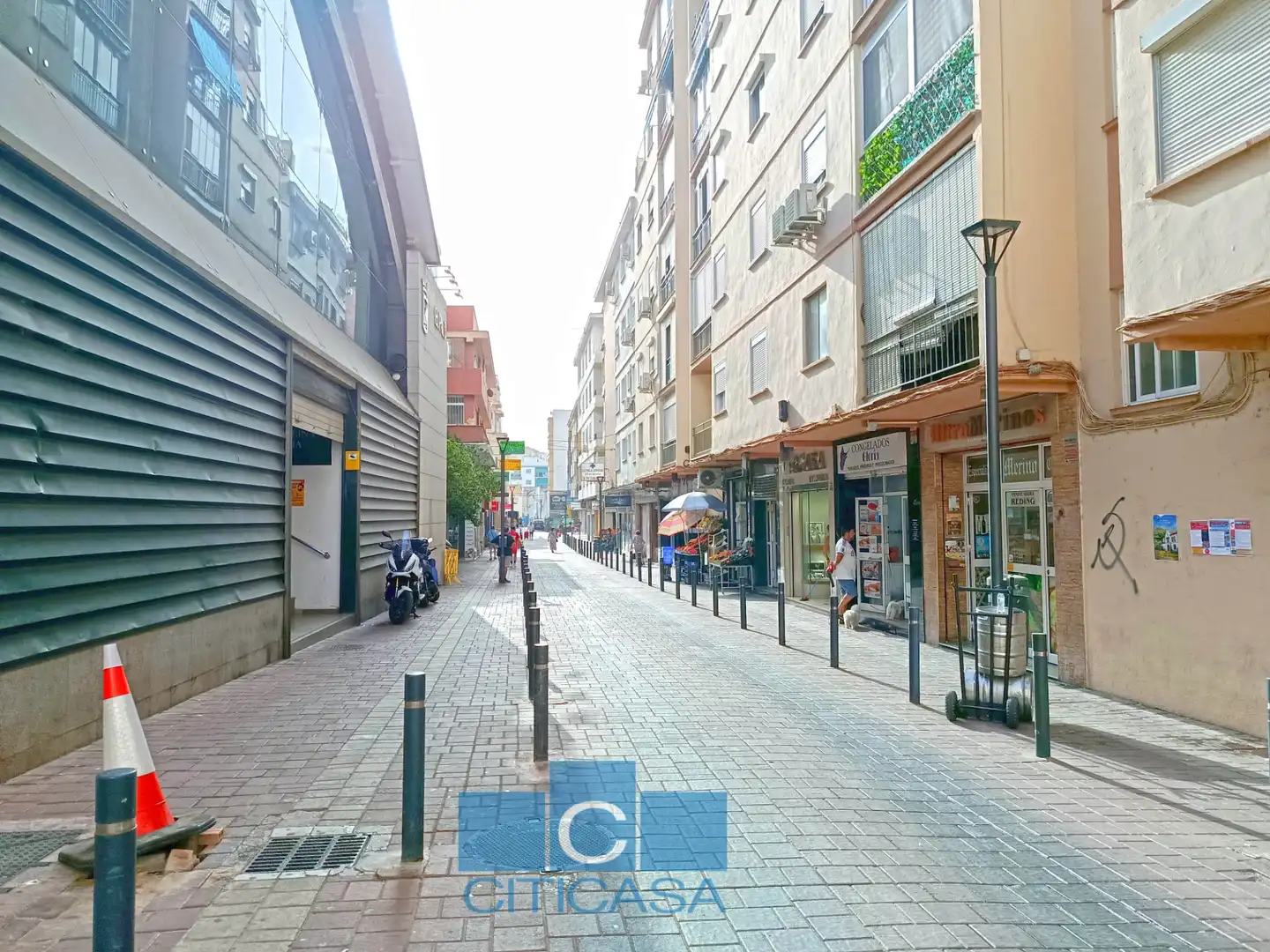 Vista exterior de Casa o xalet en venda en Málaga amb Terrassa i Balcó