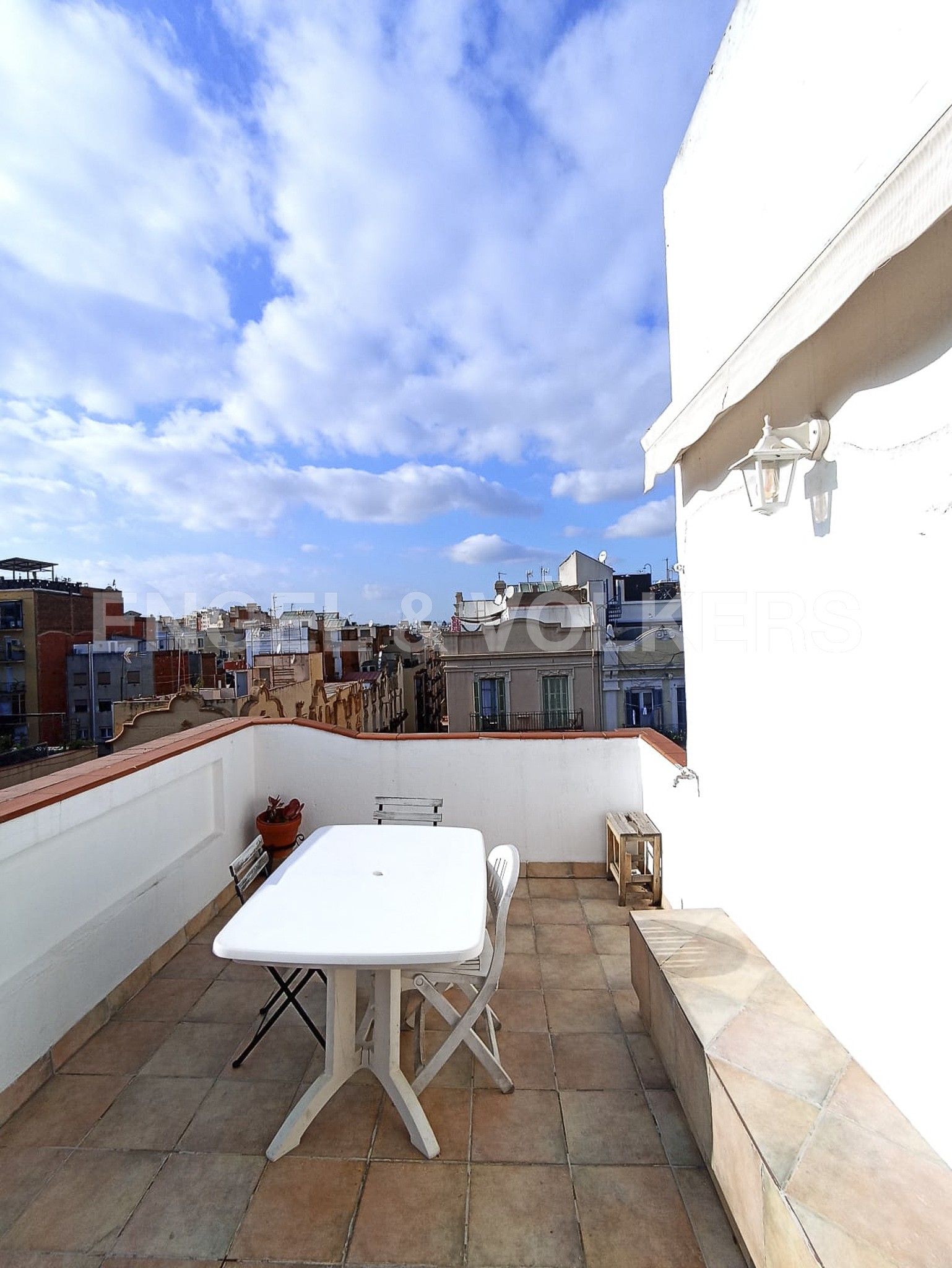 Terrace of Attic to rent in  Barcelona Capital  with Air Conditioner, Heating and Parquet flooring