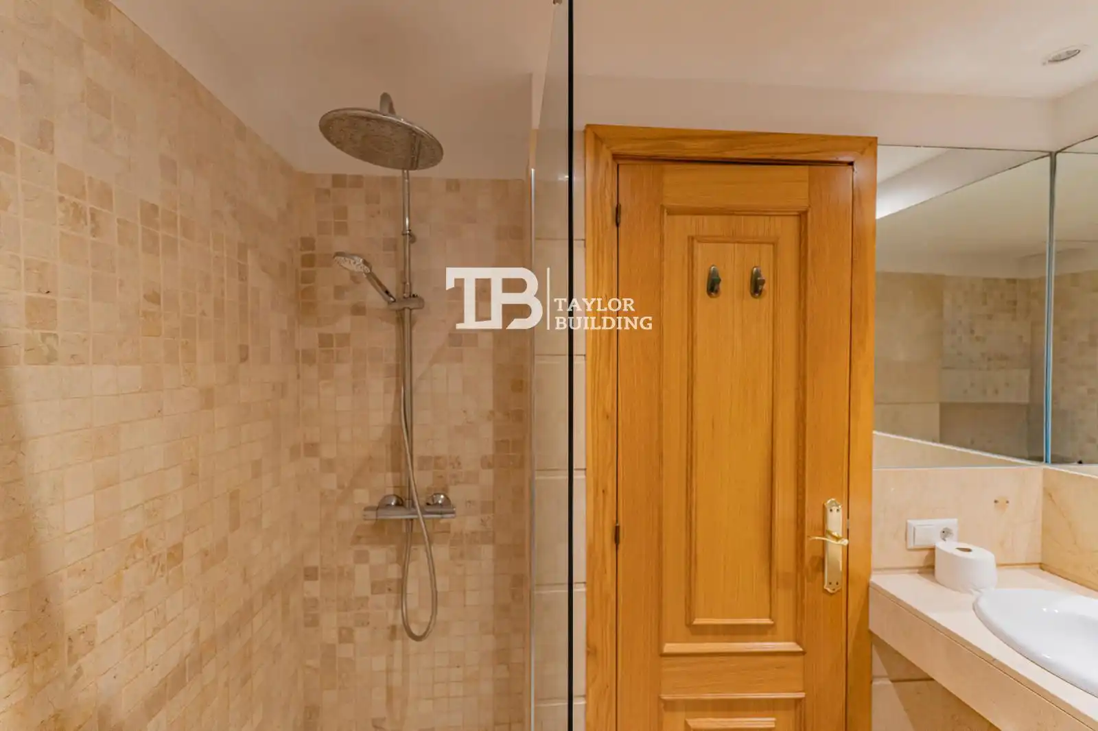 Badezimmer von Wohnung zum Verkauf in  Palma de Mallorca mit Klimaanlage, Heizung und Privatgarten