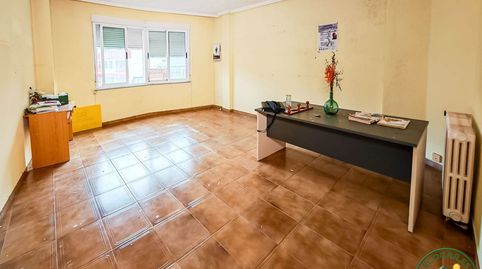 Se vende piso céntrico en Cacabelos  Plaza del Vendimiador