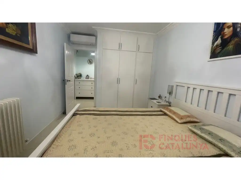 Habitación de Piso en venta en Girona con Aire acondicionado, Calefacción y Balcón