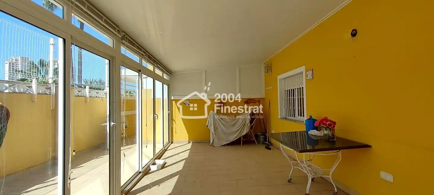 Terrassa de Casa o xalet en venda en Finestrat amb Aire condicionat, Terrassa i Piscina
