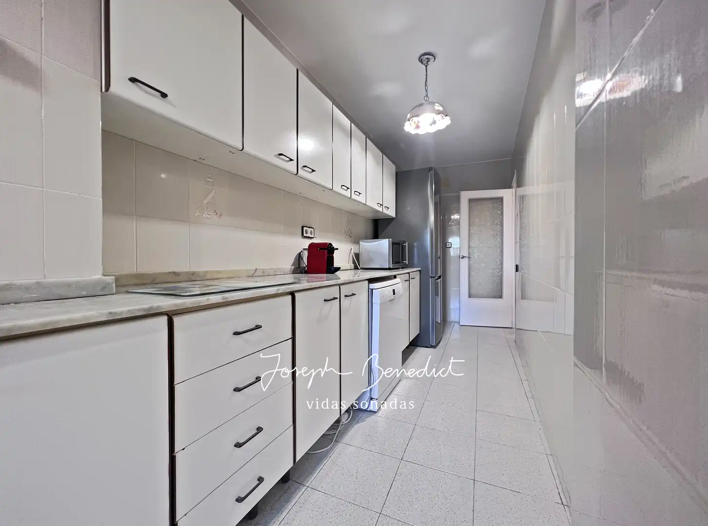 Cocina de Piso en venta en Castelldefels con Terraza, Horno y Balcón