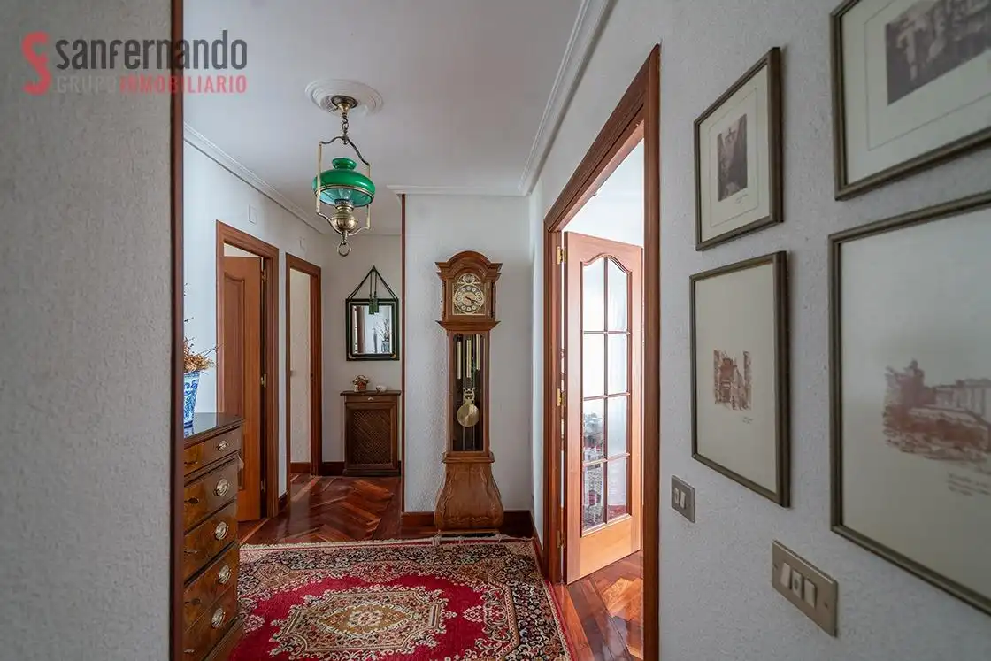 Piso en venta en Corvera de Toranzo con Calefacción
