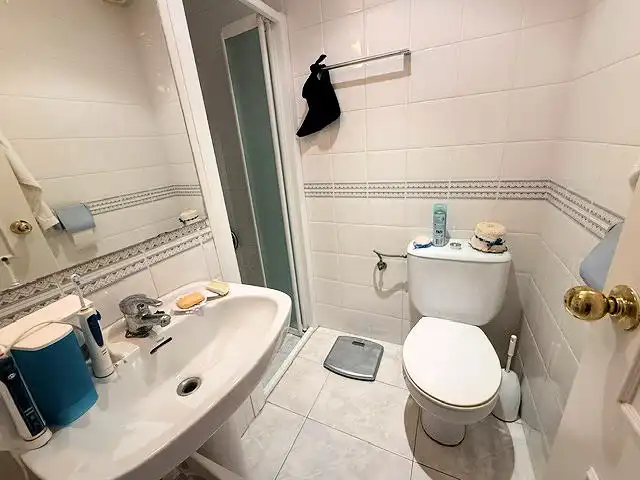 Bany de Casa o xalet en venda en L'Escala amb Aire condicionat, Calefacció i Terrassa