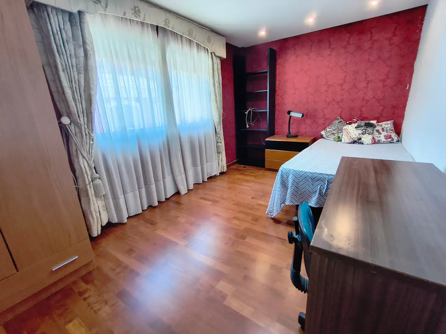 Habitación de Casa o chalet de alquiler en San Vicente del Raspeig / Sant Vicent del Raspeig con Aire acondicionado, Parquet y Amueblado
