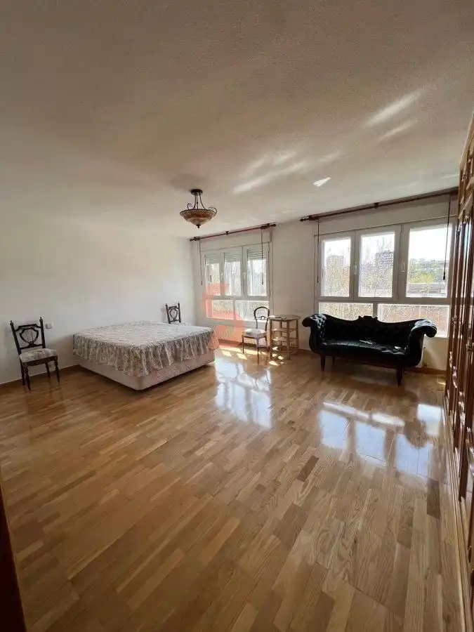 Bedroom of Flat for rent in Valladolid  with Heating and Terrace