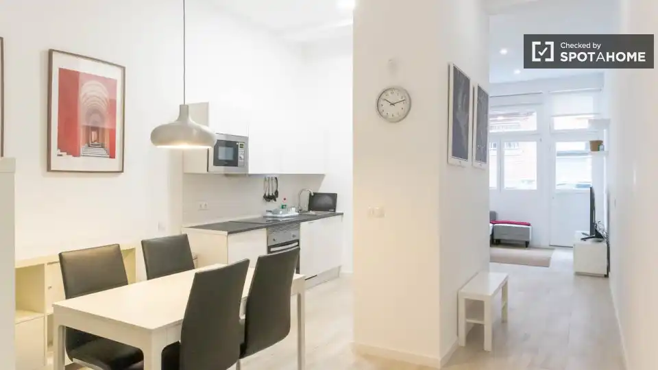 Room in San Isidro