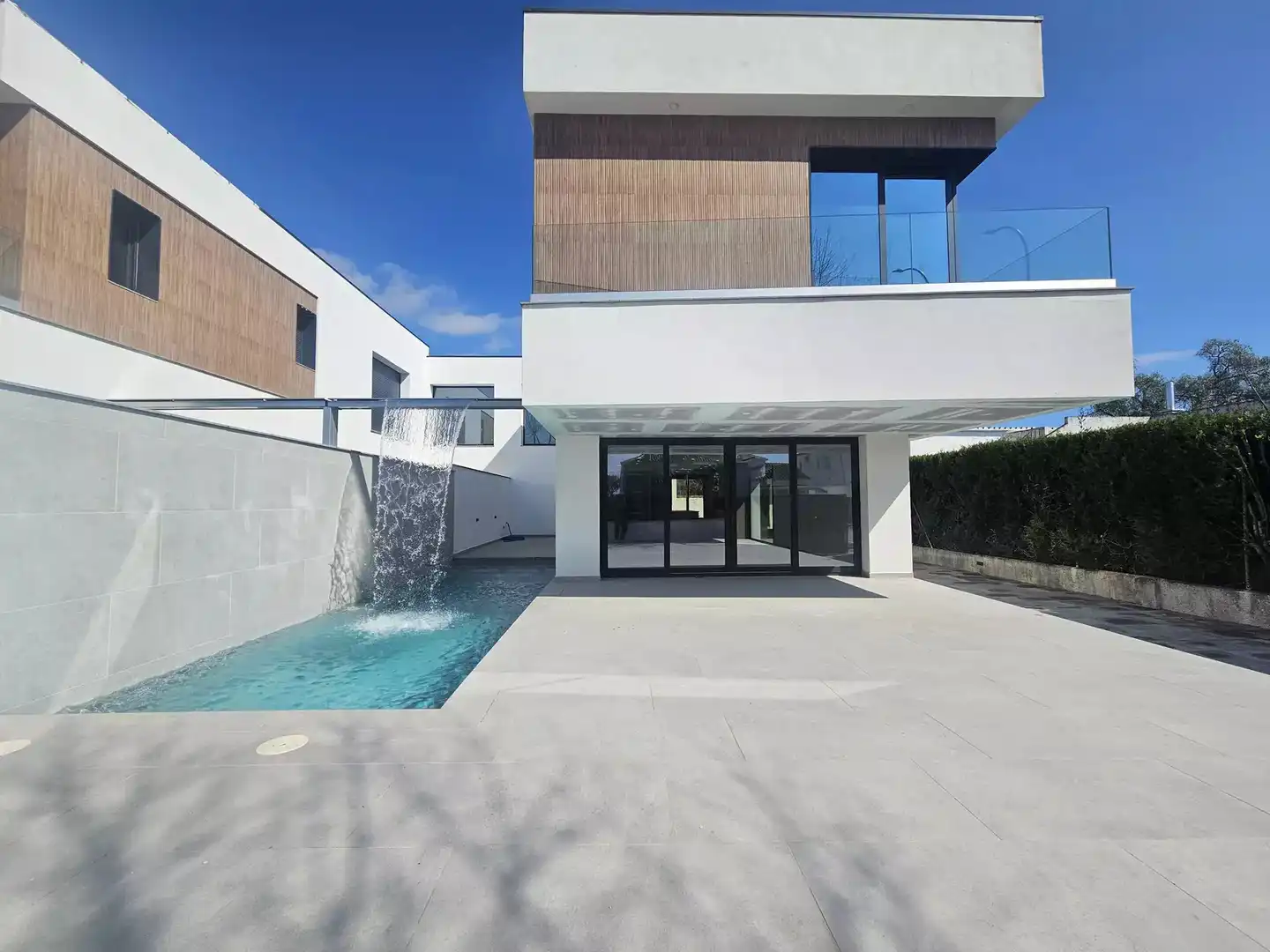 Exterior view of Houses for sale in Empuriabrava  with Air Conditioner, Heating and Swimming Pool