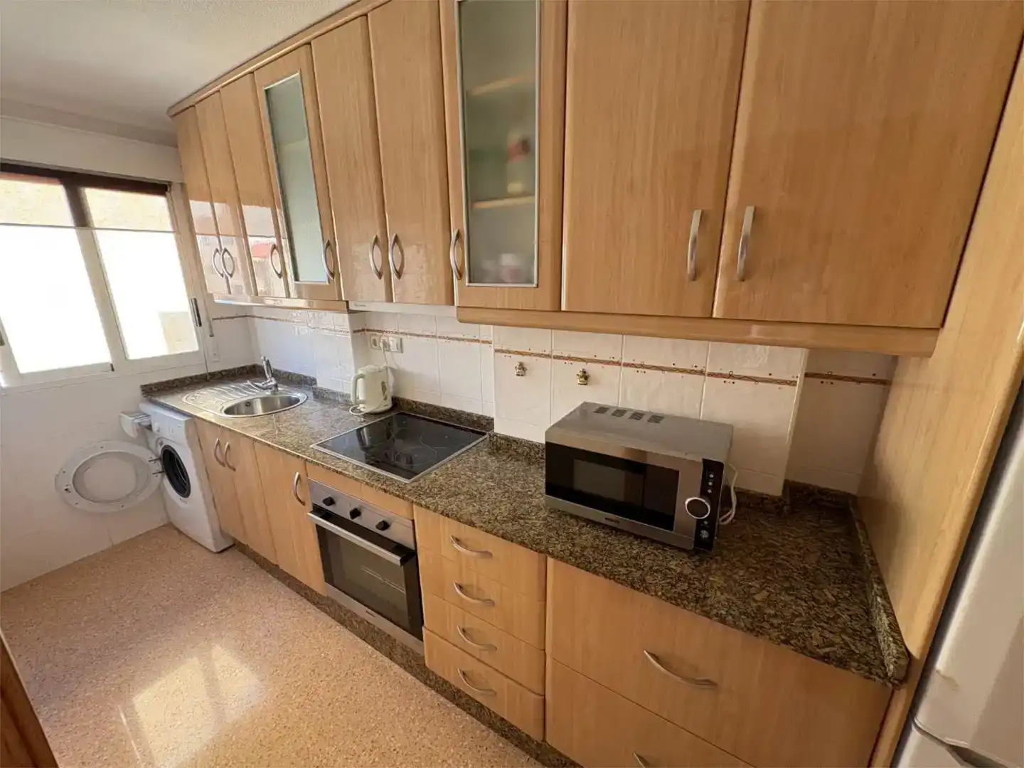 Cuina de Apartament en venda en Torrevieja amb Aire condicionat i Balcó