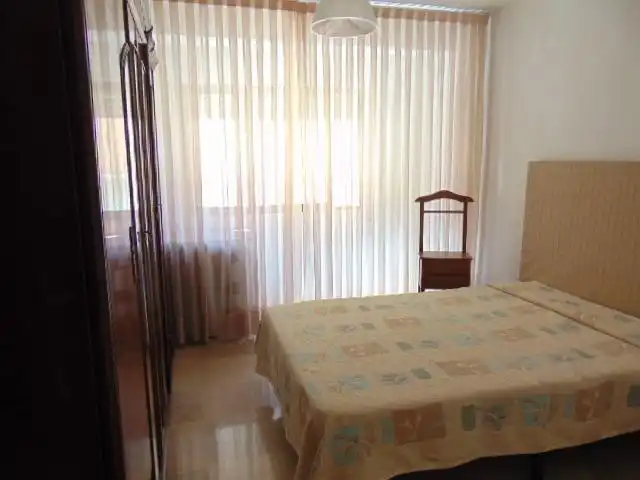 Bedroom of Flat for sale in Granada  with Terrace and Furnished