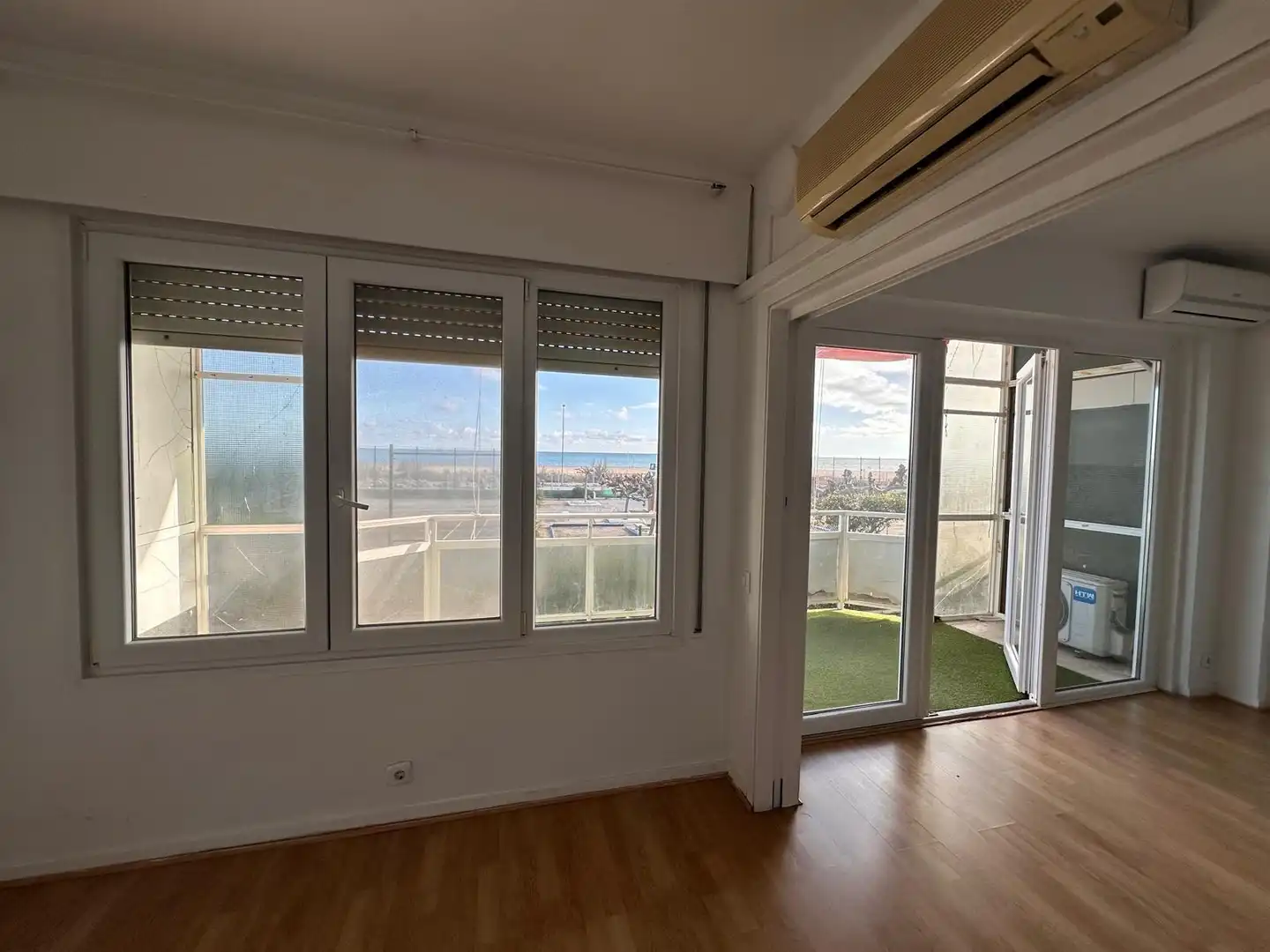 Dormitori de Apartament en venda en Sitges amb Parquet, Terrassa i Balcó