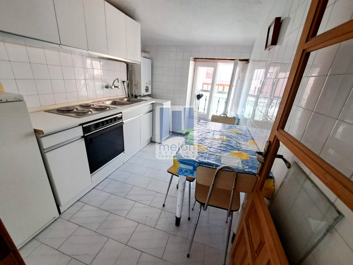 Cocina de Piso en venta en Burgos Capital con Trastero
