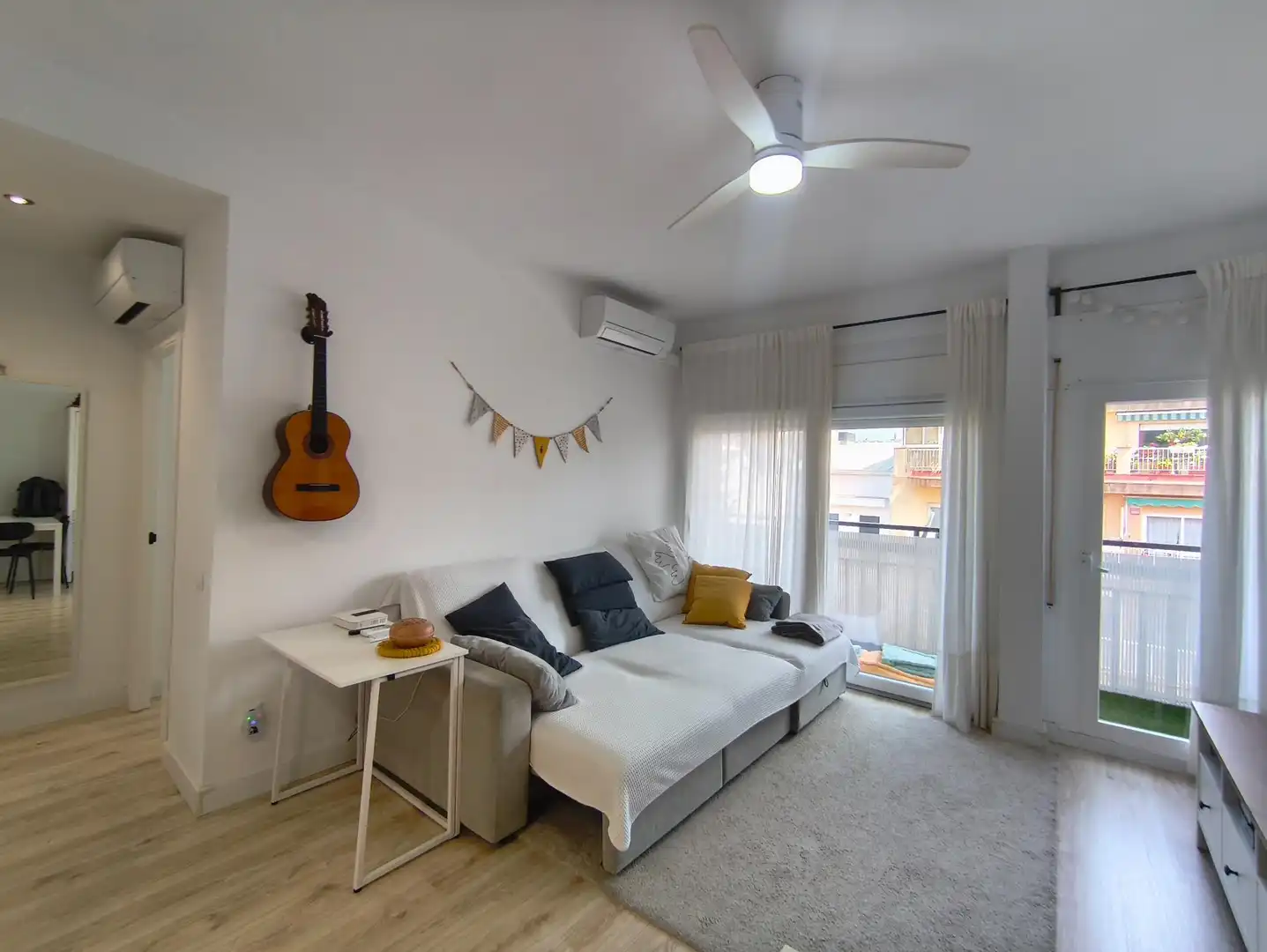Sala d'estar de Àtic en venda en Castelldefels amb Balcó