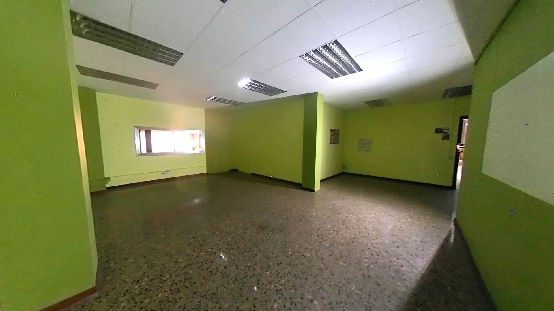 Nau industrial en venda en Viladecans