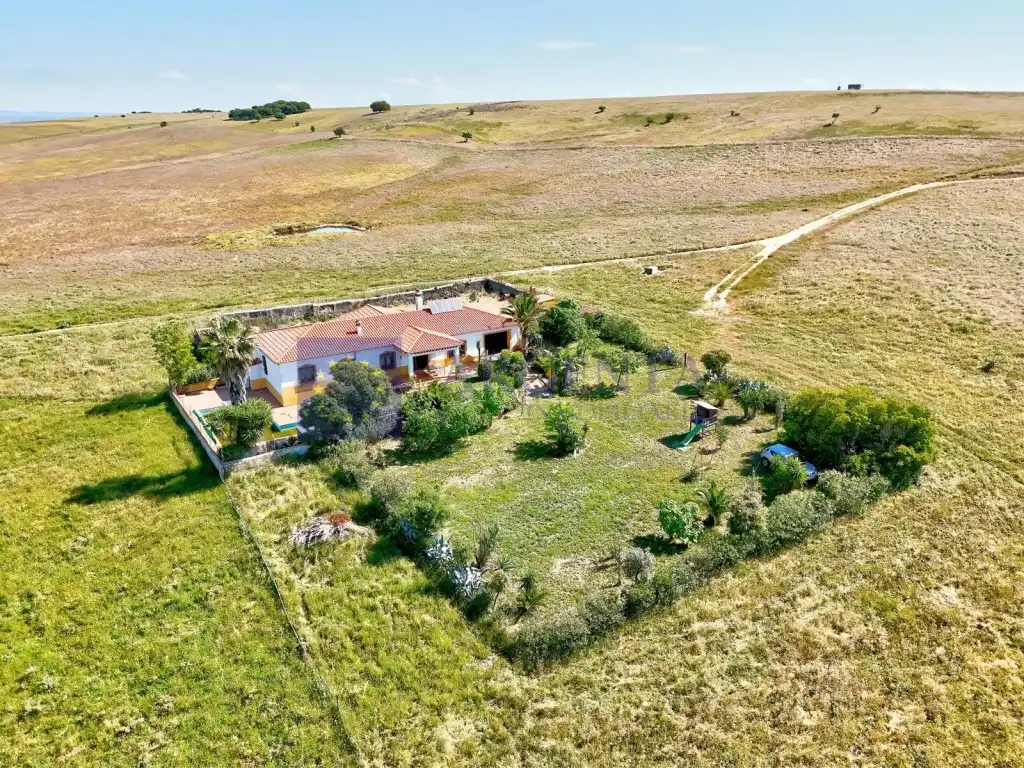 Casa en venta en Camino de Sierra de Fuentes, imagen 2