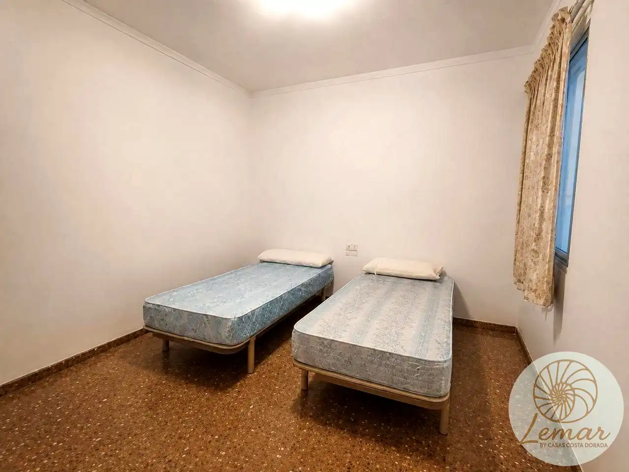 Dormitori de Pis en venda en L'Ametlla de Mar  amb Balcó