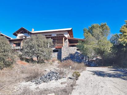 Vista exterior de Casa o xalet en venda en Torrelodones amb Aire condicionat, Terrassa i Piscina