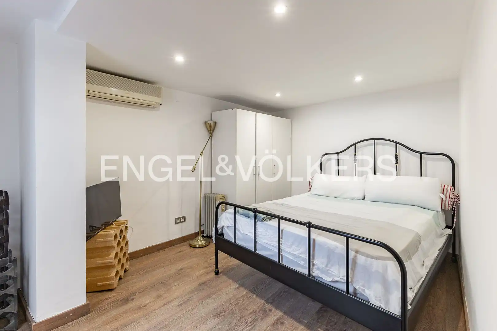 Flat for sale in Caldes d'Estrac  with Air Conditioner, Heating and Private garden